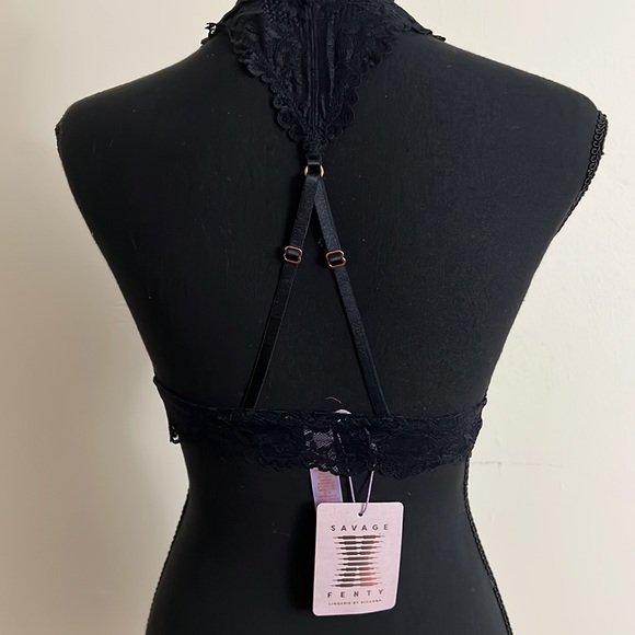 🆕SAVAGE X FENTY Black Lace Bralette - Size: M - Picture 8 of 10